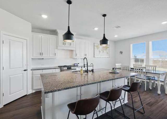 Property at 9320 Bengal Ct, Godley, TX 76044, 3 beds, 2 baths