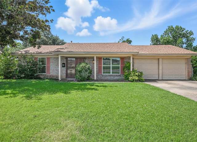 Property at 8109 Chapin Rd, Benbrook, TX 76116, 3 beds, 2 baths