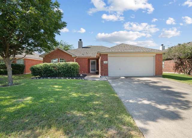 Property at 2621 Emerald Ln, Mckinney, TX 75071, 3 beds, 2 baths