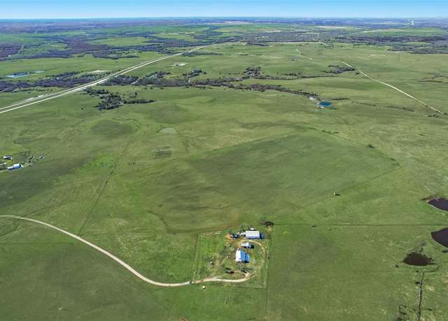 Property at 222 County Road 357, Muenster, TX 76252, 2 beds, 2 baths