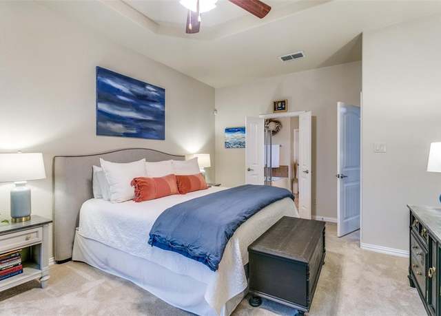 Property at 3308 Estacado Dr, Denton, TX 76210, 4 beds, 3 baths