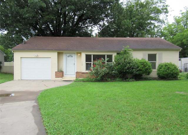 Property at 1104 Wolfe City Dr, Greenville, TX 75401, 3 beds, 1 bath