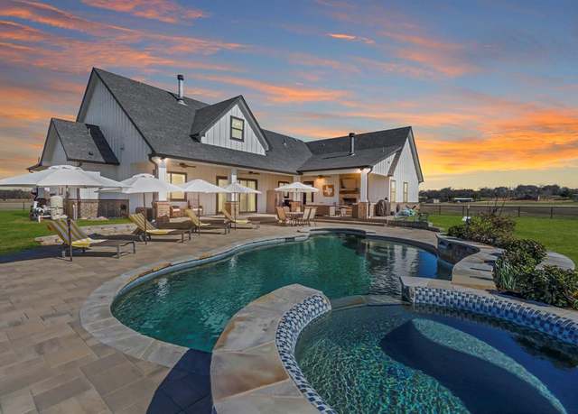 Property at 10820 FM 916, Grandview, TX 76050, 4 beds, 3.5 baths