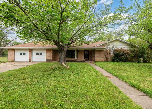 Property at 901 Crockett Dr, Fort Worth, TX 76028, 3 beds, 3 baths