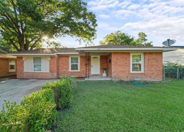 Property at 1601 Crestridge Dr, Mesquite, TX 75149, 3 beds, 2 baths
