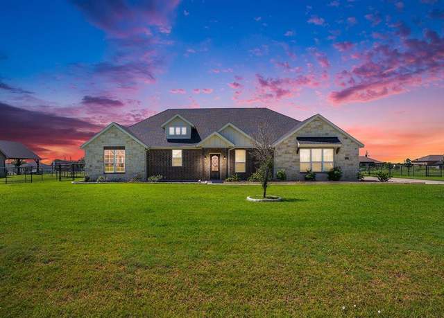 Property at 6355 Rustic Edge St, Godley, TX 76044, 3 beds, 2 baths