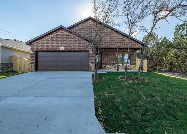 Property at 2803 Beechwood St, Granbury, TX 76048, 3 beds, 2 baths