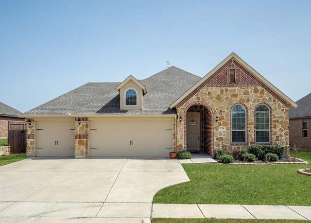 Property at 3724 Ranchers Rdg, Krum, TX 76249, 4 beds, 2 baths