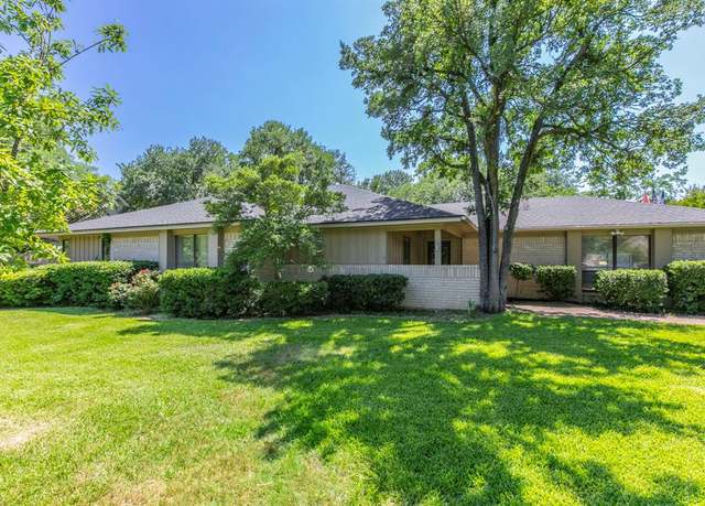 Property at 1604 Oak Hollow Dr, Woodway, TX 76712, 3 beds, 2.5 baths