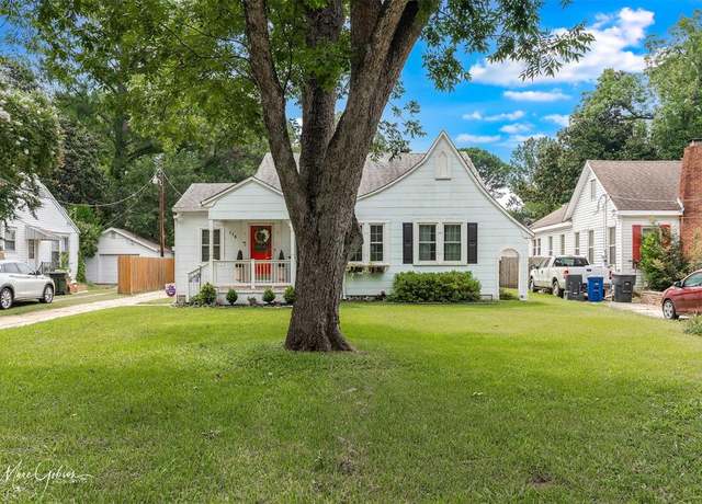 Property at 119 Albany Ave, Shreveport, LA 71105, 3 beds, 2 baths