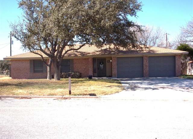 Property at 810 S Clear St, San Saba, TX 76877, 3 beds, 2 baths