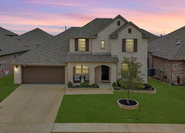 Property at 1672 Sheldon Dr, Forney, TX 75126, 5 beds, 3 baths