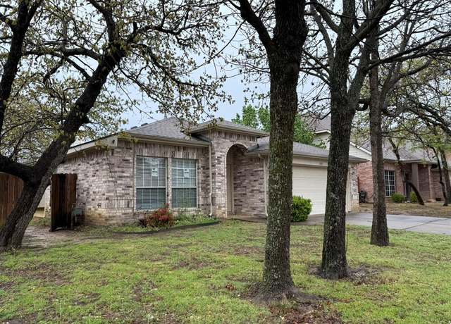 Property at 3833 Chimney Rock Dr, Denton, TX 76210, 4 beds, 2 baths