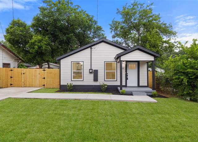 Property at 1832 Arch St, Fort Worth, TX 76105, 4 beds, 2 baths