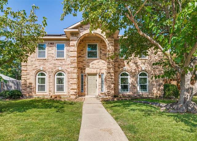 Property at 2213 Loretta Ln, Rowlett, TX 75088, 4 beds, 2.5 baths