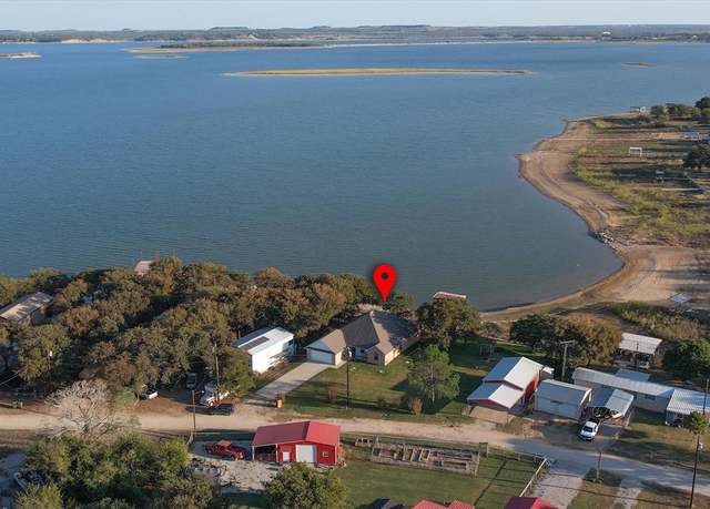 Property at 510 Meadow Pond Ct, Runaway Bay, TX 76426, 4 beds, 2 baths