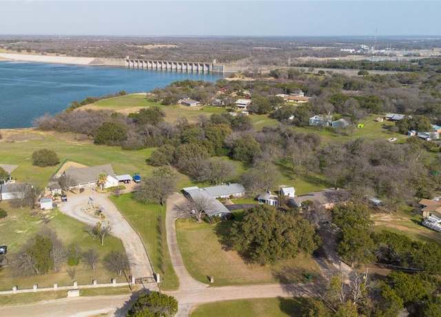 Property at 461 County Road 1812, Clifton, TX 76634, 4 beds, 2.5 baths