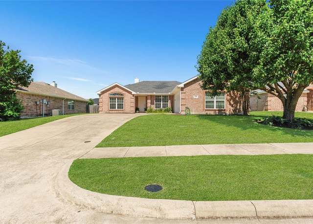 Property at 203 N Bending Oak Ln, Wylie, TX 75098, 3 beds, 2 baths