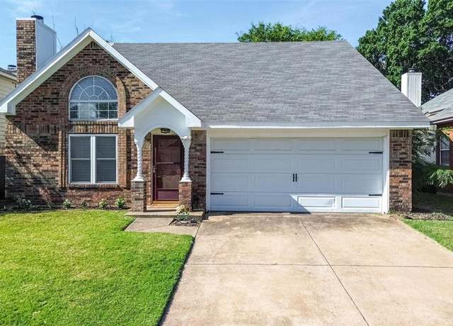 Property at 8832 Mystic Trl, Fort Worth, TX 76118, 3 beds, 2.5 baths