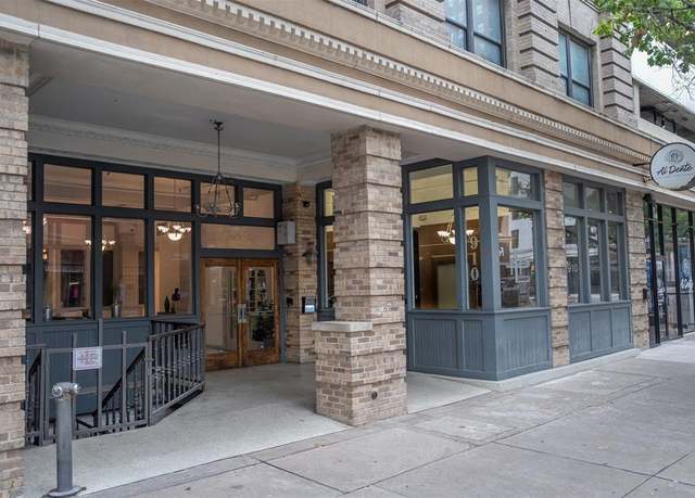 Property at 910 Houston St #703, Fort Worth, TX 76102, 2 beds, 1 bath