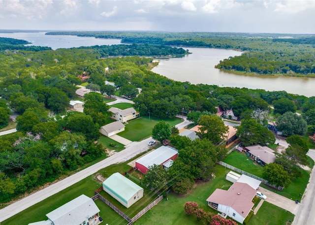 Property at 290 Ila Dr, Pottsboro, TX 75076, 1 bed, 1 bath