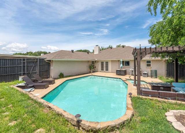 Property at 1426 Northridge Dr, Carrollton, TX 75006, 4 beds, 3 baths