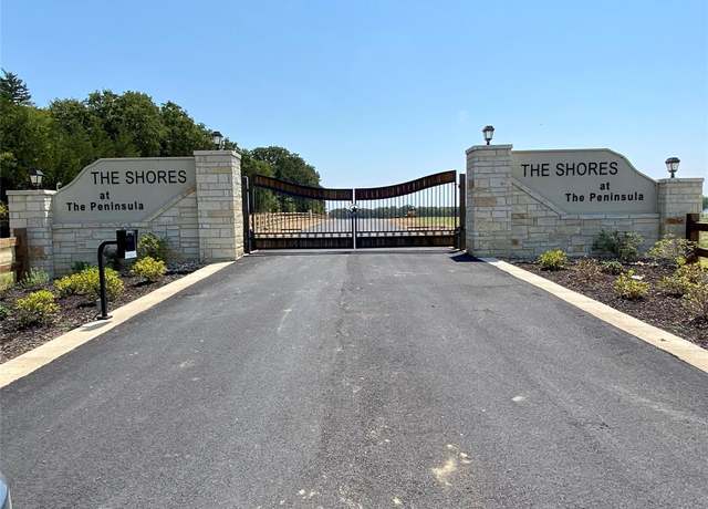Property at 651 Shores Dr, Honey Grove, TX 75446