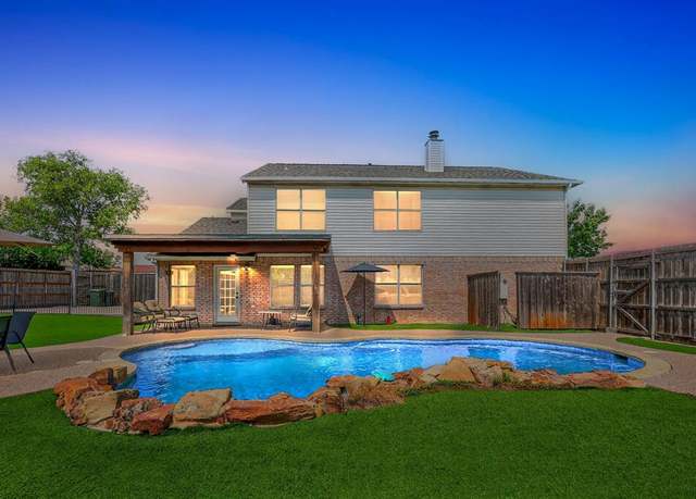 Property at 2052 Diamond Ridge Dr, Carrollton, TX 75010, 4 beds, 3.5 baths