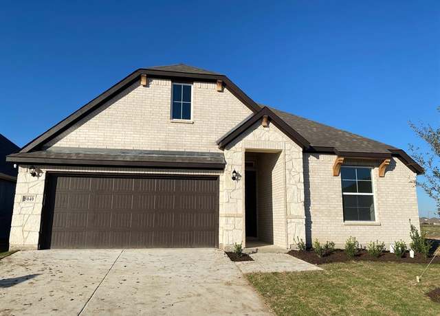 Property at 5040 Meadow Vista Ln, Fort Worth, TX 76036, 4 beds, 2 baths