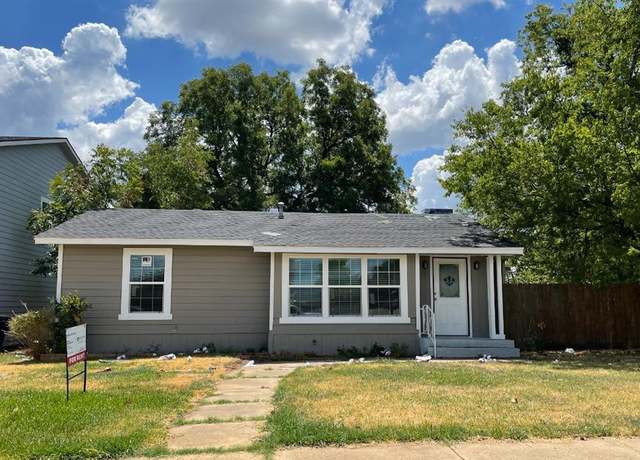 Property at 330 W Morgan St, Denison, TX 75020, 2 beds, 1 bath