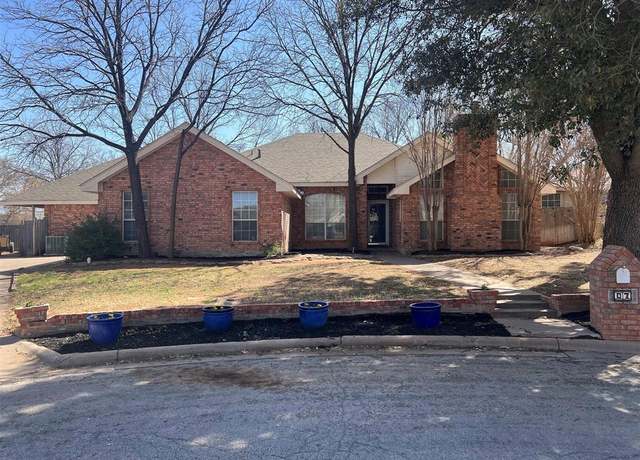 Property at 7 Olympic Cir, Abilene, TX 79606, 4 beds, 3 baths