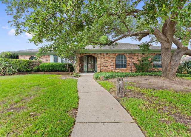Property at 1720 Norwood Dr, Hurst, TX 76054, 4 beds, 3 baths