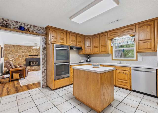 Property at 2126 County Road 1450, Bonham, TX 75418, 3 beds, 2 baths