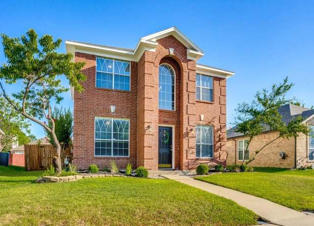 Property at 4824 Grant Park Ave, Fort Worth, TX 76137, 3 beds, 2.5 baths