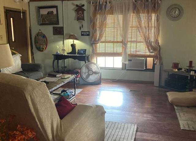 Property at 628 Hurt St, Dublin, TX 76446, 3 beds, 2 baths