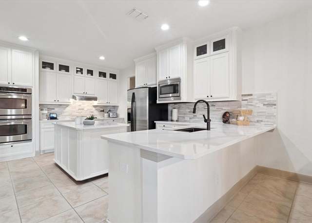 Property at 3852 Banner Dr, Frisco, TX 75034, 5 beds, 3.5 baths