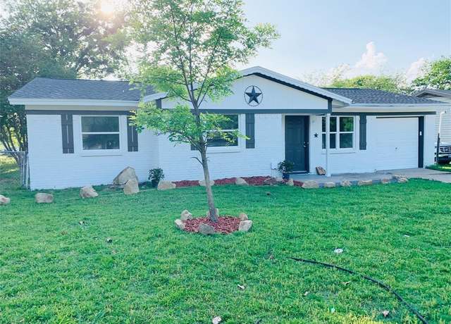Property at 707 N Ray St, Alvarado, TX 76009, 3 beds, 1.5 baths