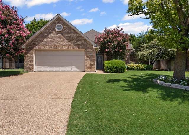 Property at 7501 Bunker Ct, Benbrook, TX 76126, 3 beds, 2.5 baths