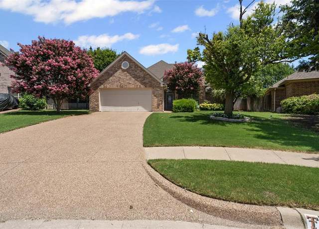 Property at 7501 Bunker Ct, Benbrook, TX 76126, 3 beds, 2.5 baths