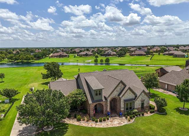 Property at 10204 County Road 213, Talty, TX 75126, 5 beds, 3 baths