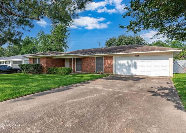 Property at 1518 Captain Shreve Dr, Shreveport, LA 71105, 3 beds, 2 baths