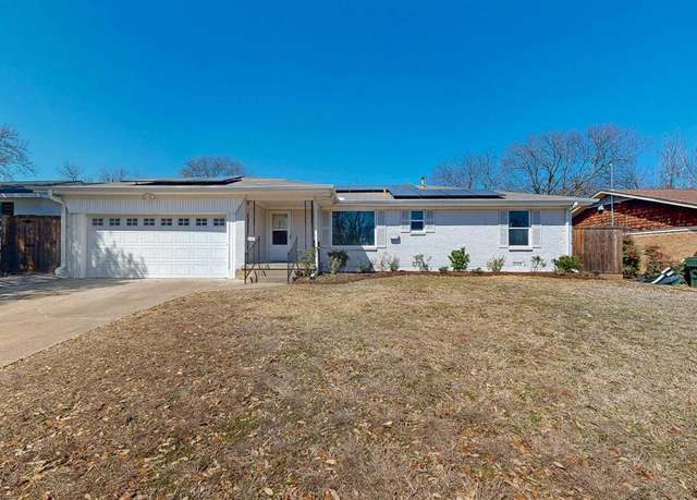 Property at 1038 S Idlewild Dr, Sherman, TX 75090, 3 beds, 2 baths