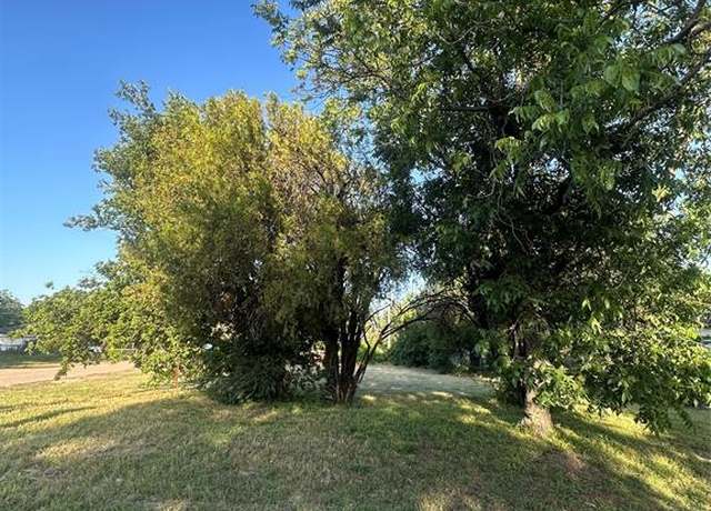 Property at 221 Pecan St, Clyde, TX 79510