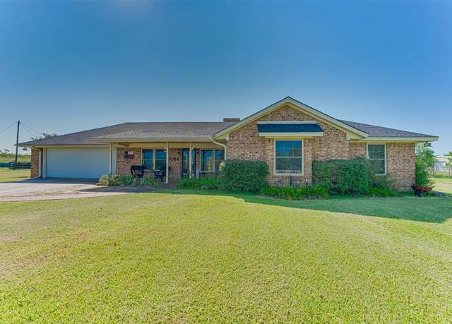Property at 5764 Priscilla Ln, Kaufman, TX 75142, 3 beds, 2 baths