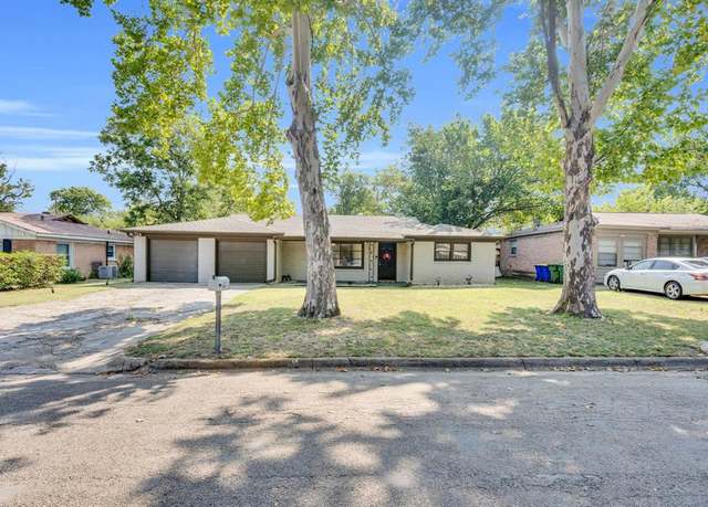 Property at 717 June Dr, White Settlement, TX 76108, 3 beds, 2 baths