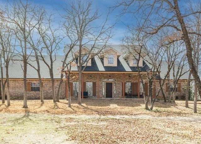 Property at 505 Spring Valley Rd, Paradise, TX 76073, 4 beds, 3 baths