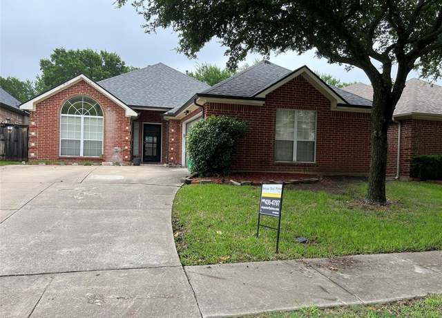 Property at 1714 Chatham Ln, Keller, TX 76248, 3 beds, 2 baths