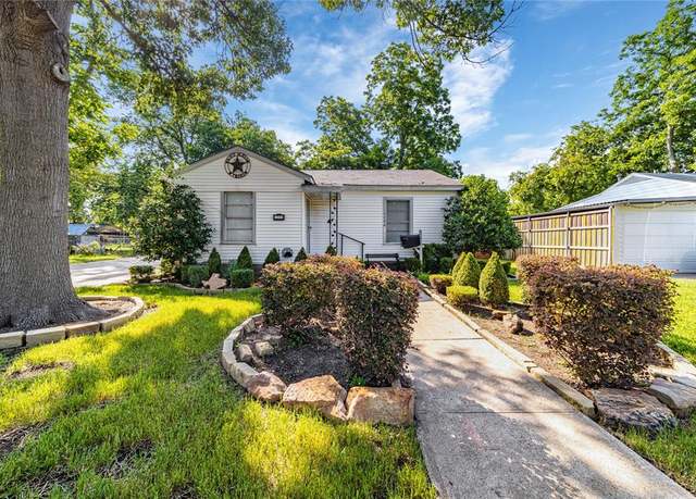 Property at 1004 Edgefield Dr, Garland, TX 75040, 4 beds, 2 baths