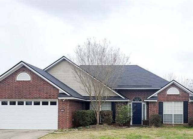 Property at 2410 Stockwell Rd, Bossier City, LA 71111, 3 beds, 2 baths