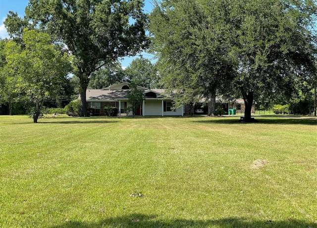 Property at 611 Moore, Monroe, LA 71202, 4 beds, 3 baths